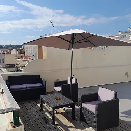 Sobre O Rio Appartamento *