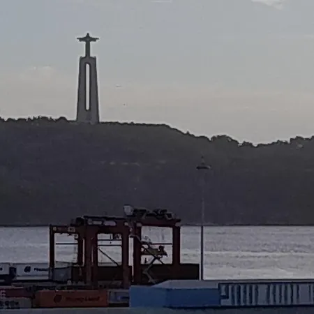 Sobre O Rio * Lisbona